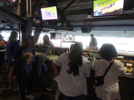 citi field concourse
